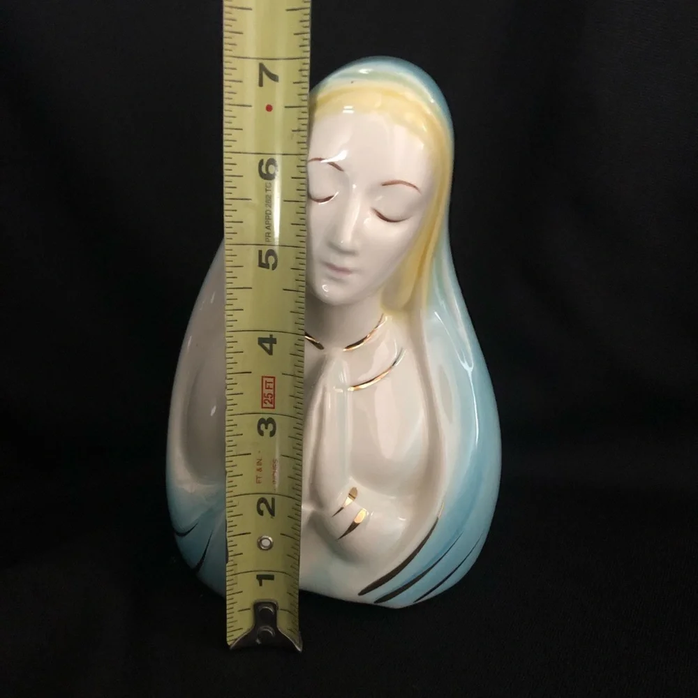 Vintage Virgin Mary Madonna Praying Porcelain Planter - Picture 6 of 11